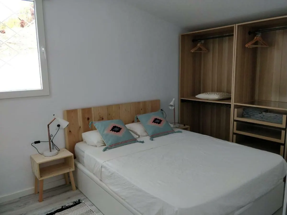 Гостевой дом Cala Castell Suites Валь-льобрега